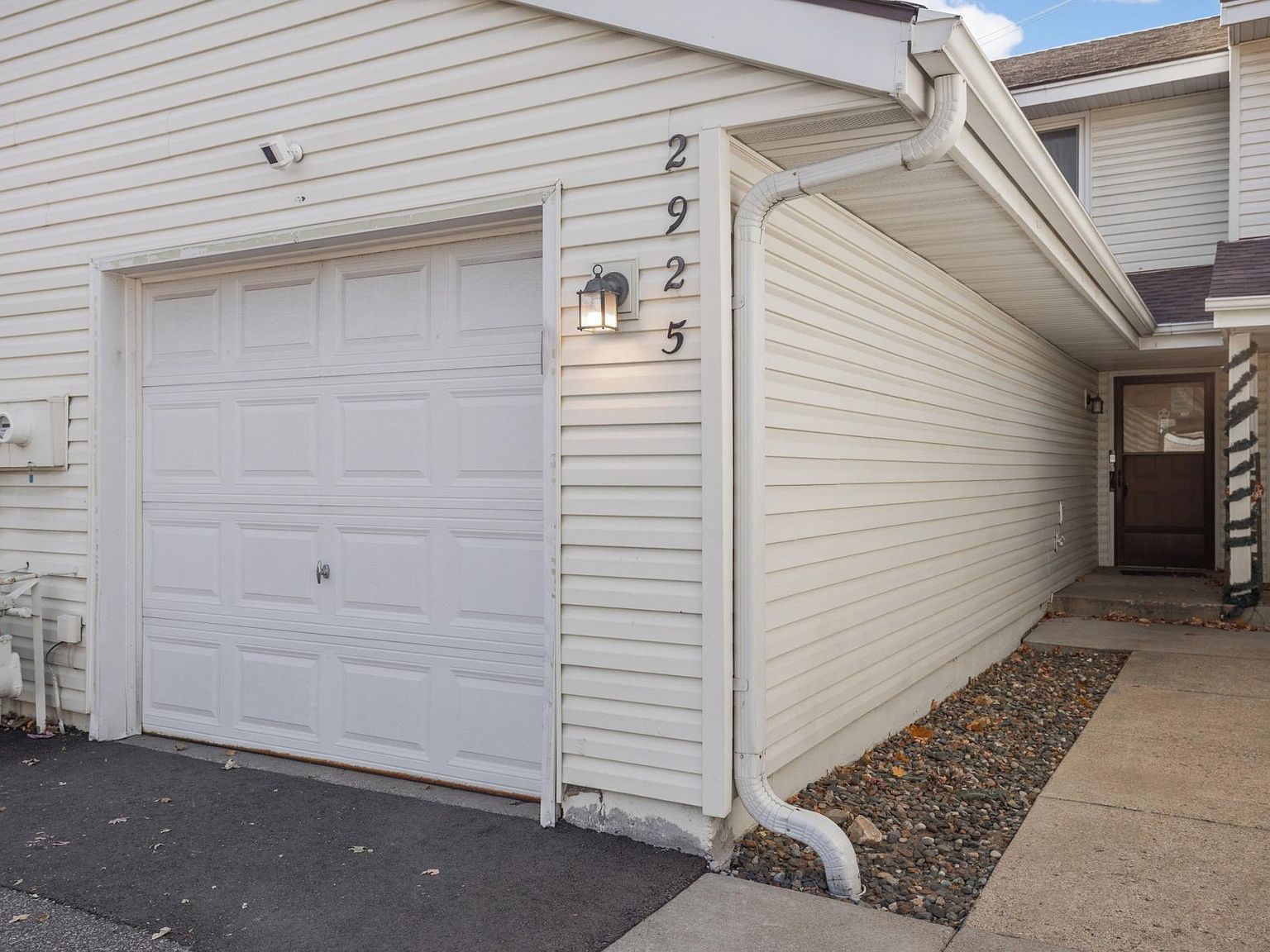 2925 69th Ln N Brooklyn Center, MN 55430 - Thumbnail 3