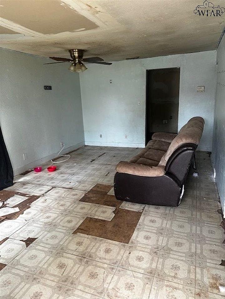 2813 Sherman Rd Wichita Falls, TX 76309 - Thumbnail 3