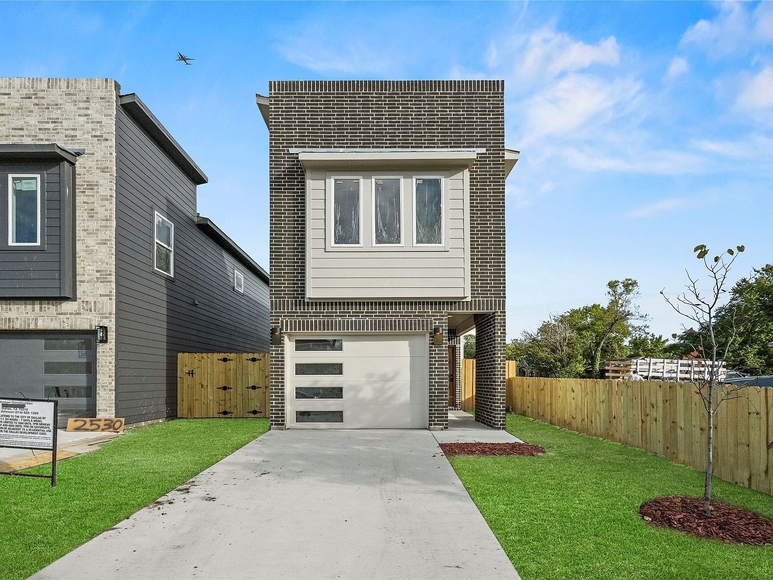 2528 Peabody Ave Dallas, TX 75215 - Thumbnail 3