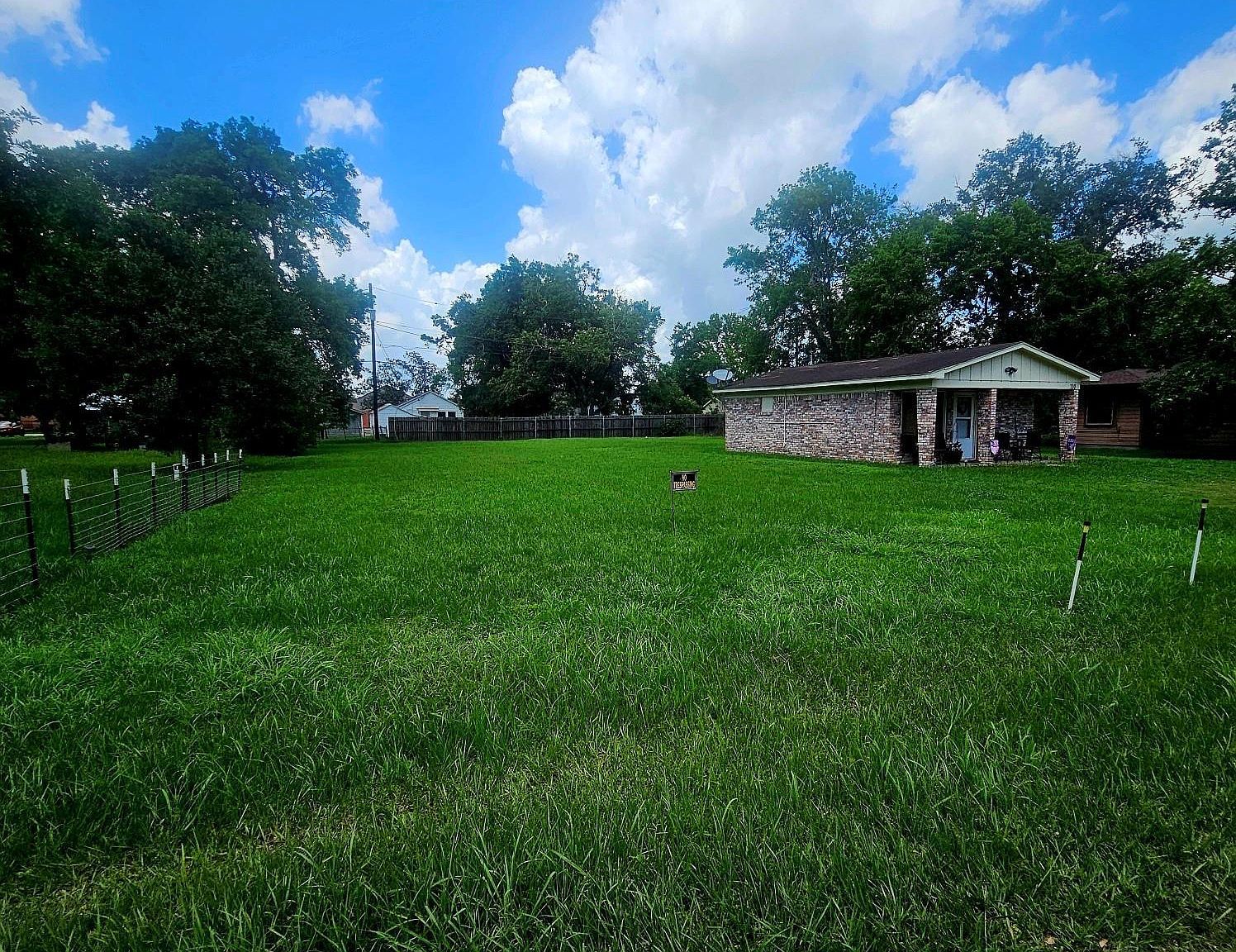 710 College St El Campo, TX 77437 - Thumbnail 3