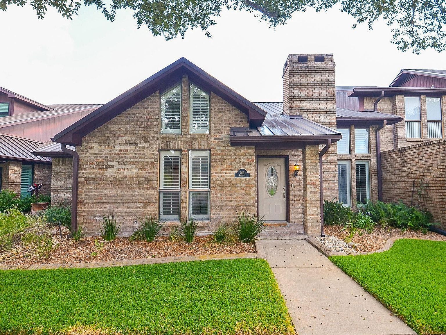 515 Regency Dr El Campo, TX 77437 - Thumbnail 3