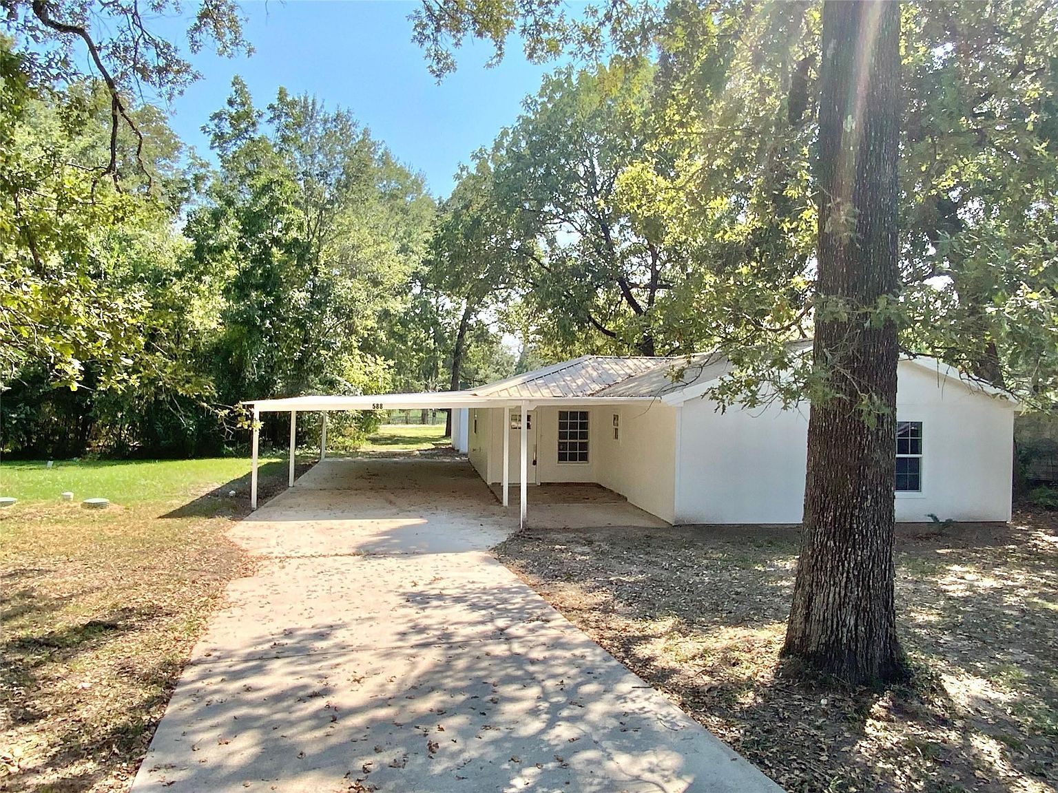 588 Vicksburg Ln Livingston, TX 77351 - Thumbnail 3