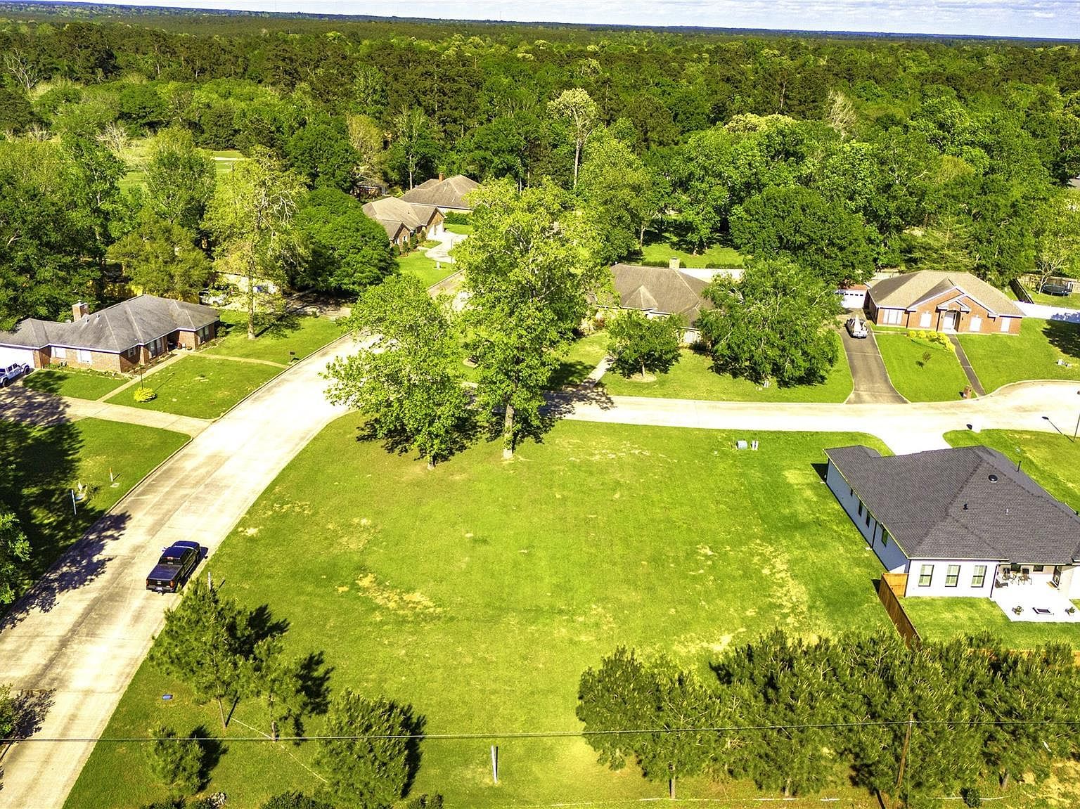 Hawthorn Cir Livingston, TX 77351 - Thumbnail 3