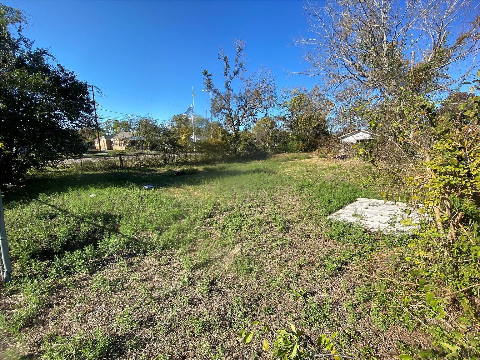 4329 Bond St Houston, TX 77026 - Thumbnail 3