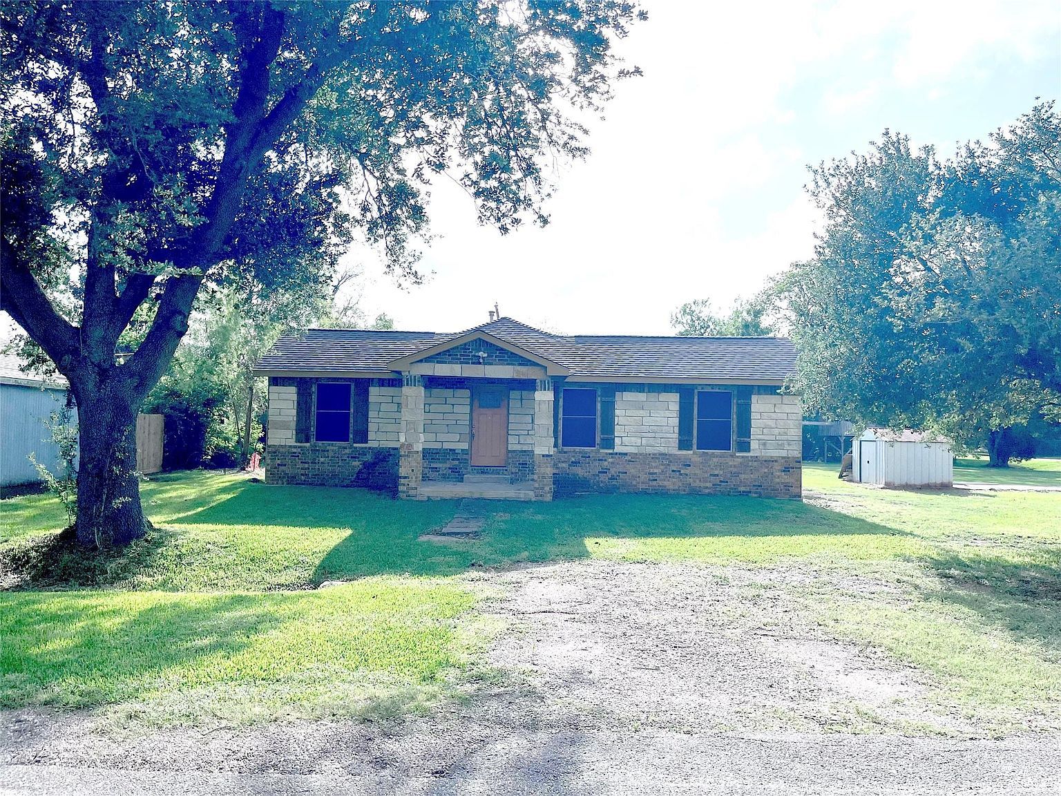 2402 4th Ave La Marque, TX 77568 - Thumbnail 3