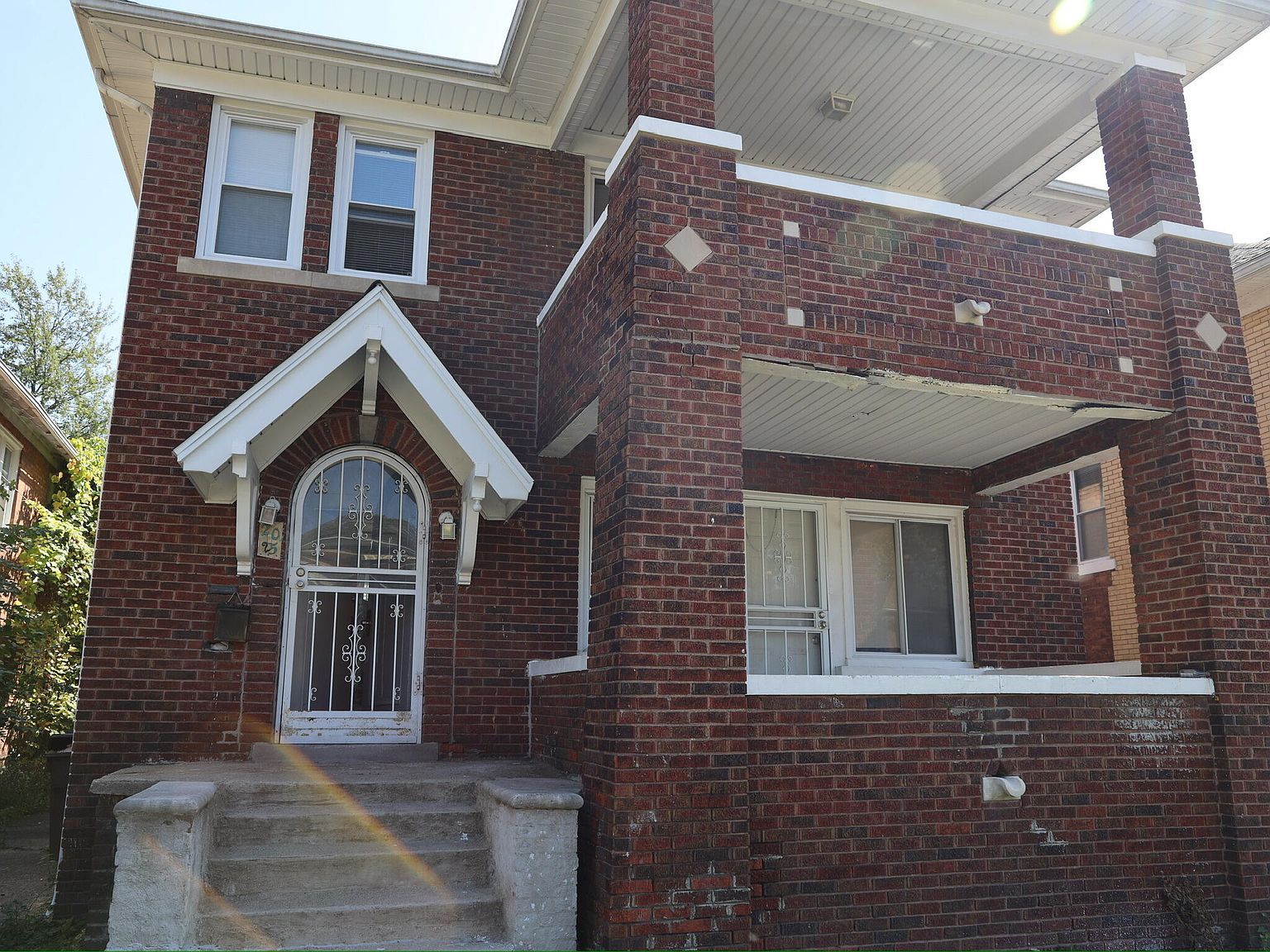 2025 Calvert St Detroit, MI 48206 - Thumbnail 3