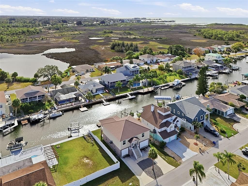 7332 Islander Ln Hudson, FL 34667 - Thumbnail 3