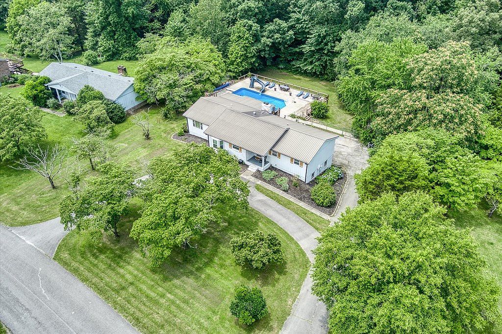 2727 Old Salem Dr Cookeville, TN 38506 - Thumbnail 3