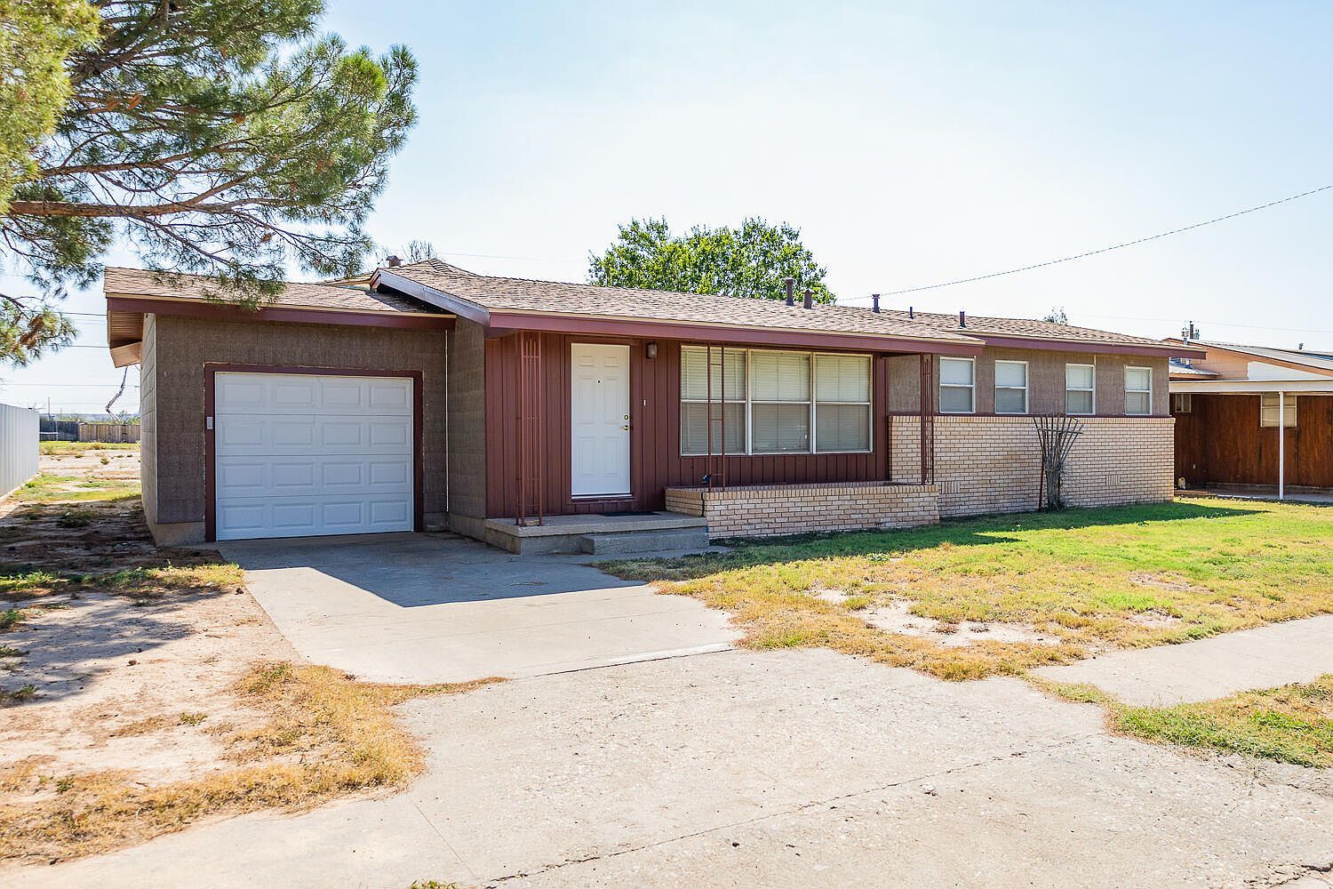 1111 W Apache Dr McCamey, TX 79752 - Thumbnail 3