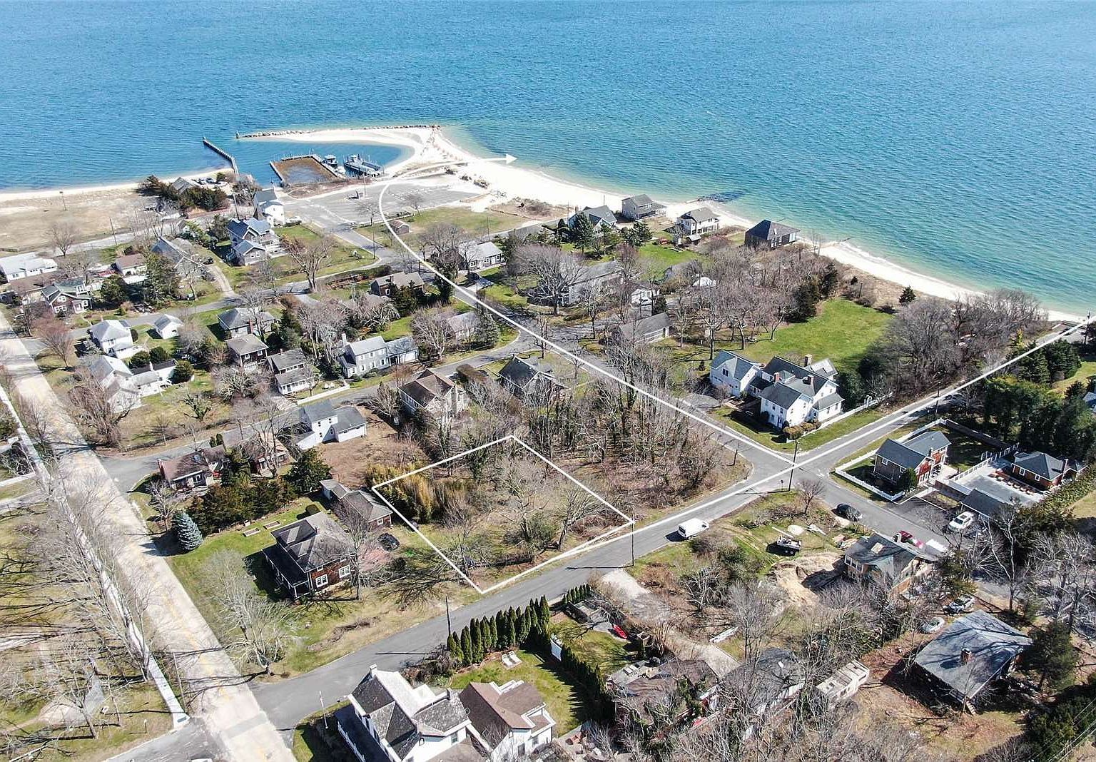 630 4th St New Suffolk, NY 11956 - Thumbnail 3