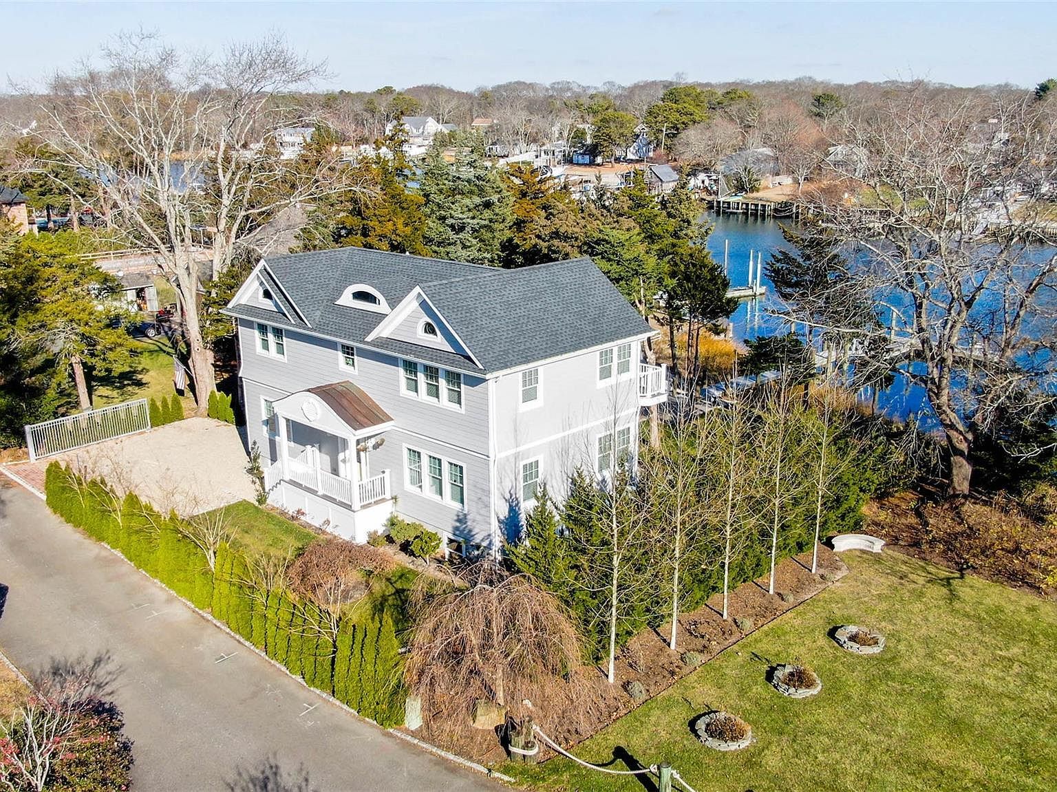 254 Overlook Dr Riverhead, NY 11901 - Thumbnail 3