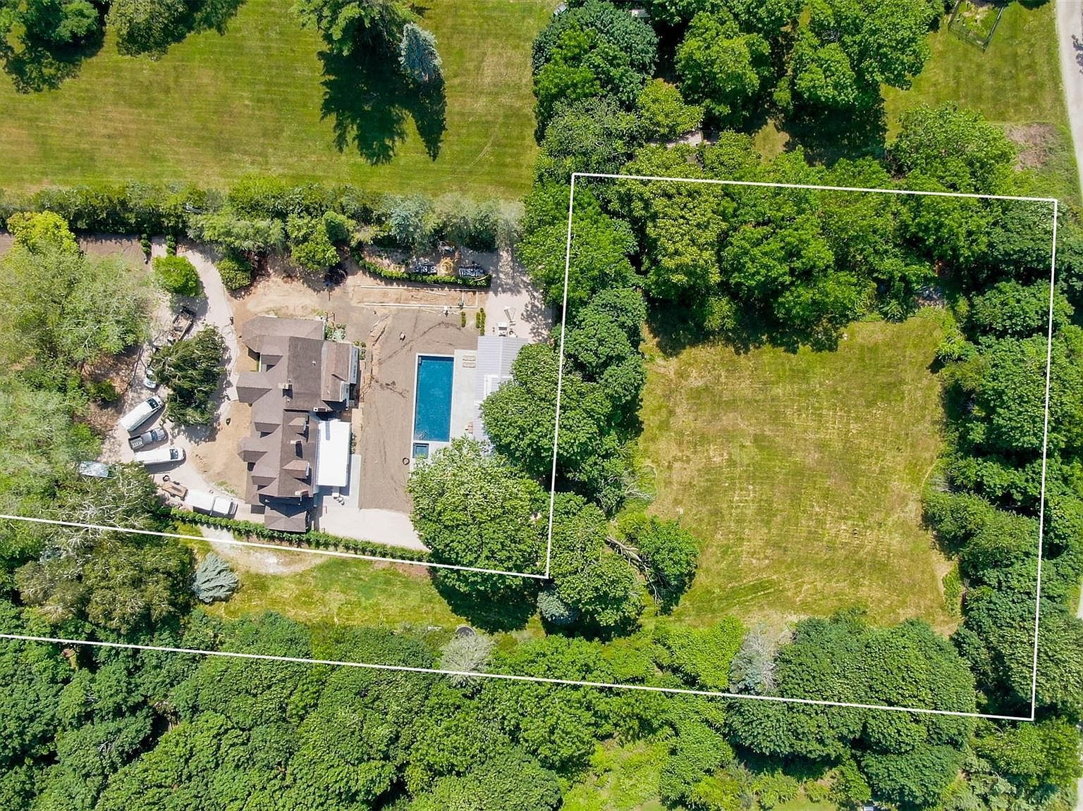 2365 Main Rd Greenport, NY 11944 - Thumbnail 3