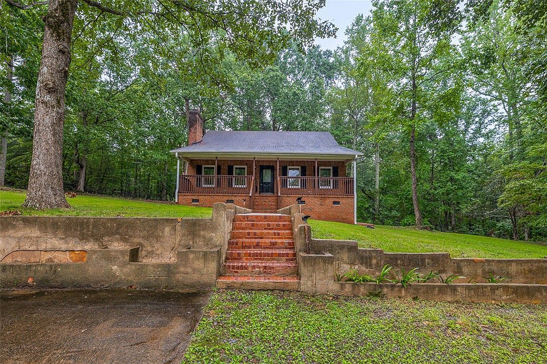 655 Ambler School Rd Pickens, SC 29671 - Thumbnail 3