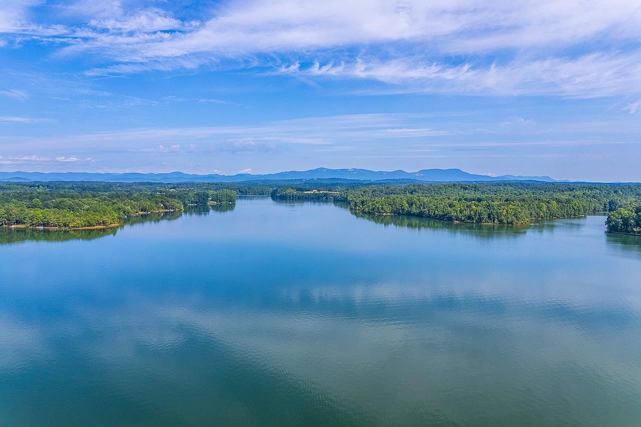 902 Blue Moon St Taylors, SC 29687 - Thumbnail 3