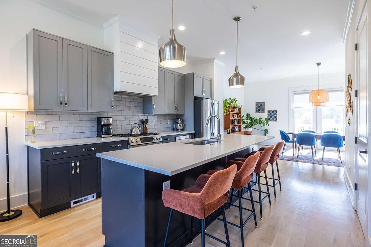 812 W College Ave Decatur, GA 30030 - Thumbnail 3