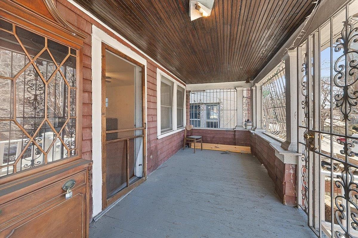 3372 Fort Independence St Bronx, NY 10463 - Thumbnail 3