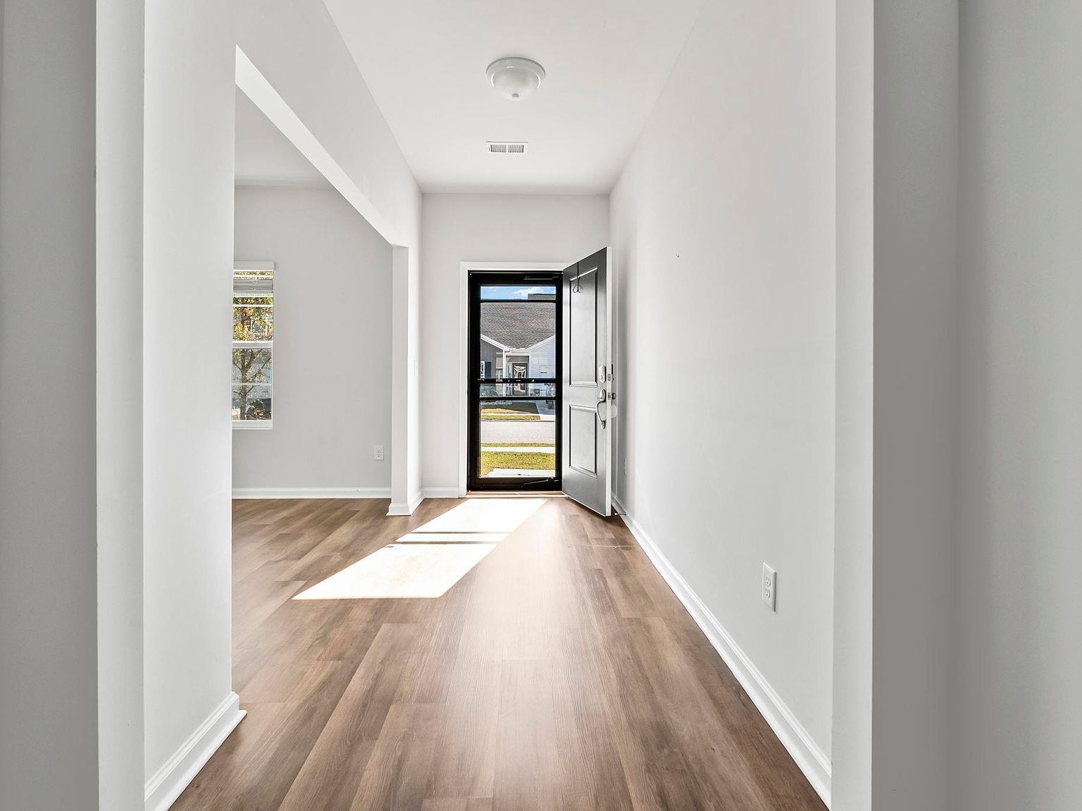 733 Lambeth Ln Conway, SC 29526 - Thumbnail 3