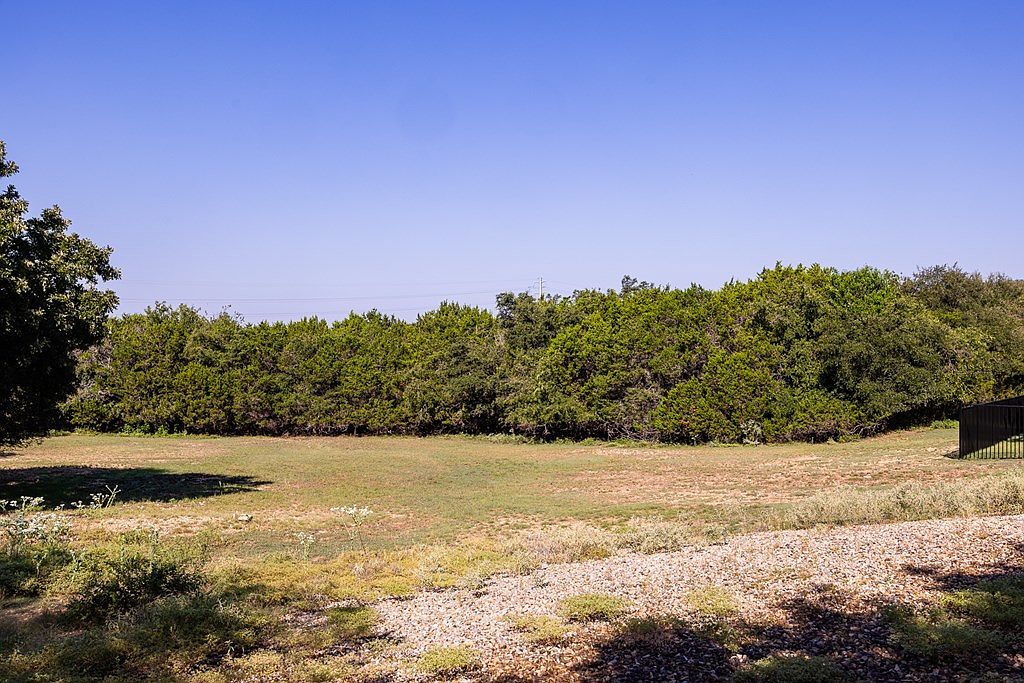 1273 Victory Ln Kerrville, TX 78028 - Thumbnail 3