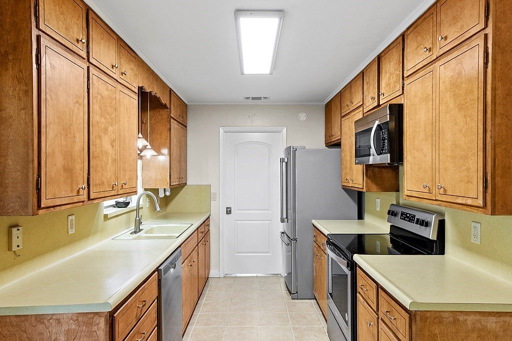 604 N Bowie St Fredericksburg, TX 78624 - Thumbnail 3