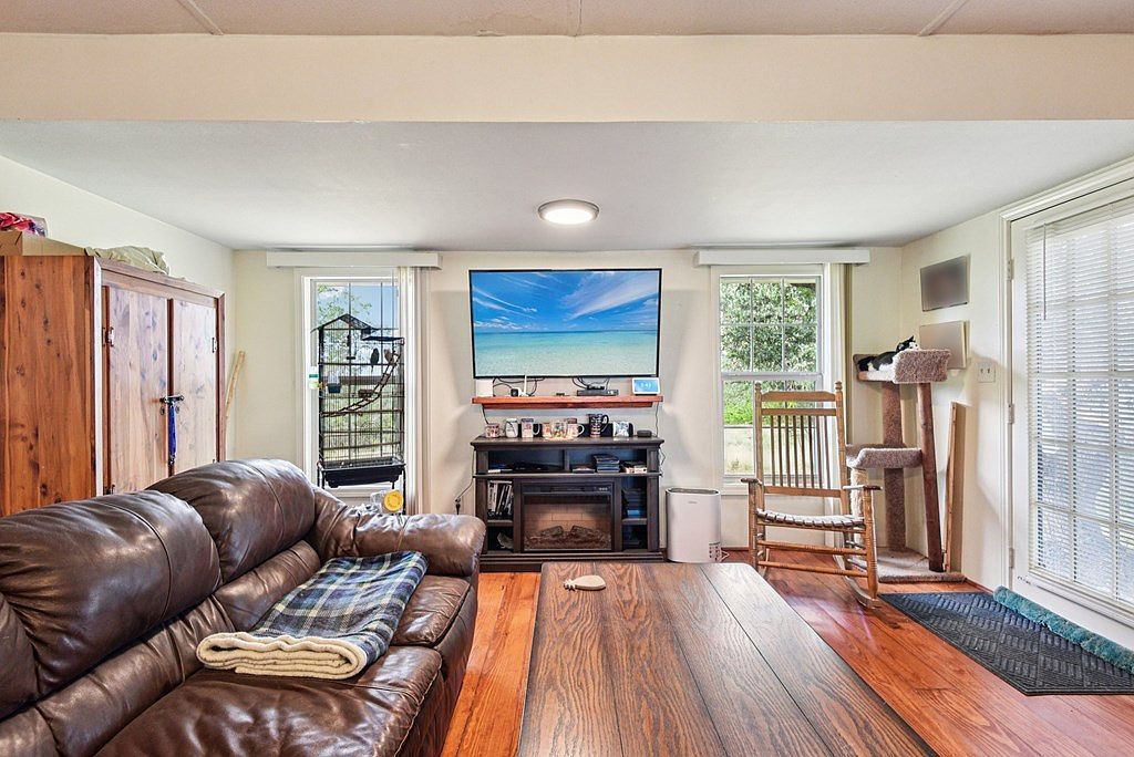 780 Mountain Dr Kerrville, TX 78028 - Thumbnail 3