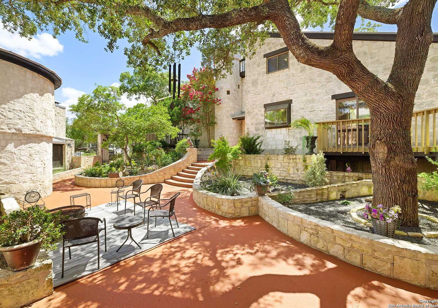 22 Indian Creek Loop Kerrville, TX 78028 - Thumbnail 3