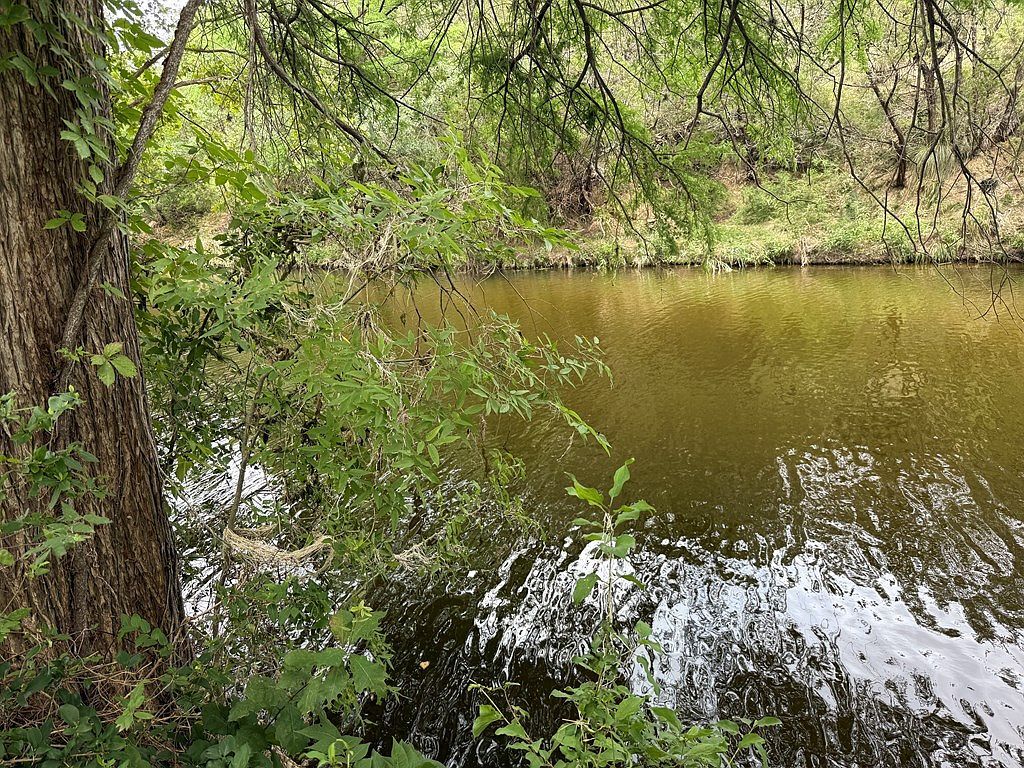 2196 Junction Hwy Kerrville, TX 78028 - Thumbnail 3