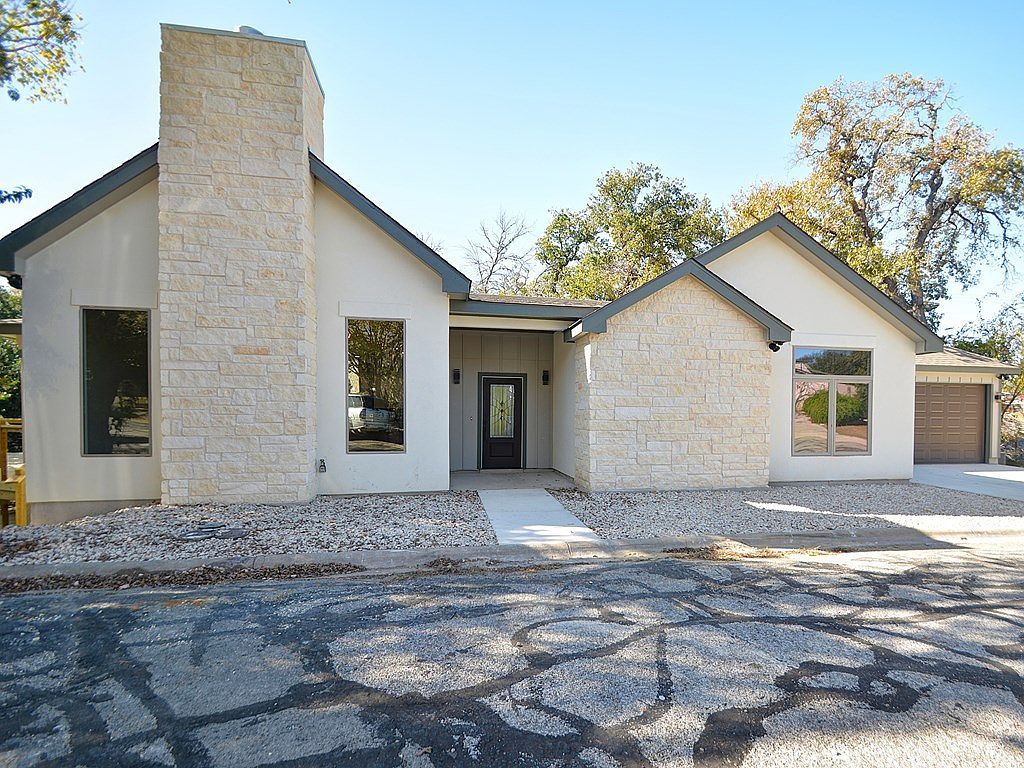 233 Old Oaks Path Kerrville, TX 78028 - Thumbnail 3