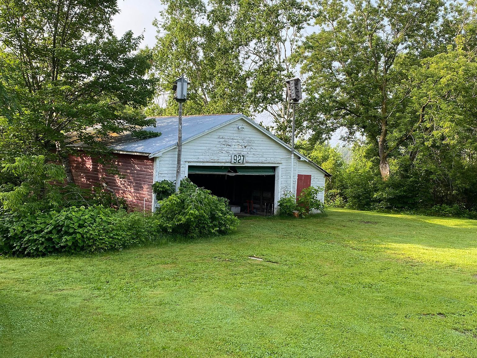 927 Van Buren Rd Limestone, ME 04750 - Thumbnail 3