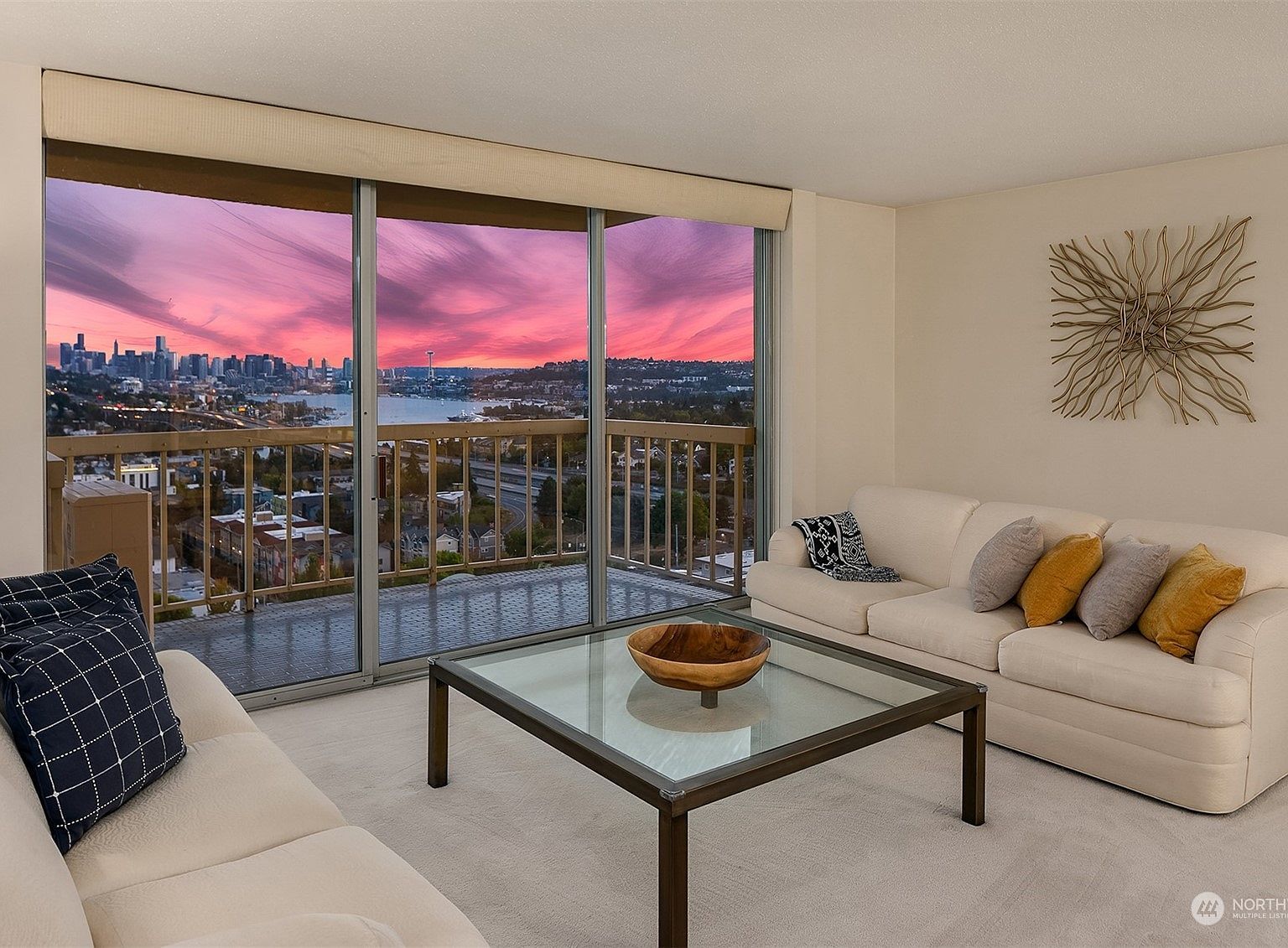 4540 8th Ave NE APT 1801 Seattle, WA 98105 - Thumbnail 3