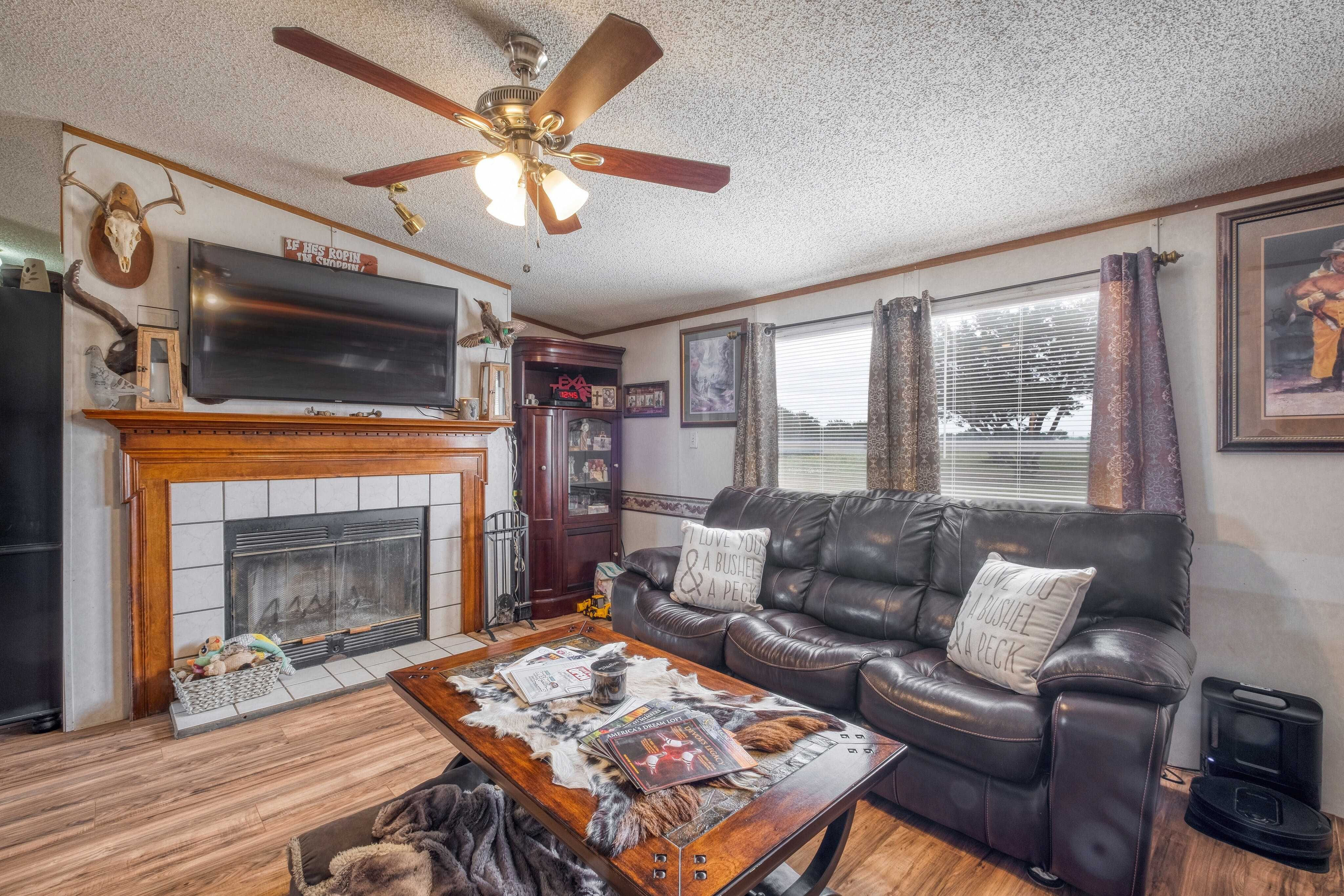 930 County Road 224, Florence, TX, USA, 76527 - Thumbnail 3