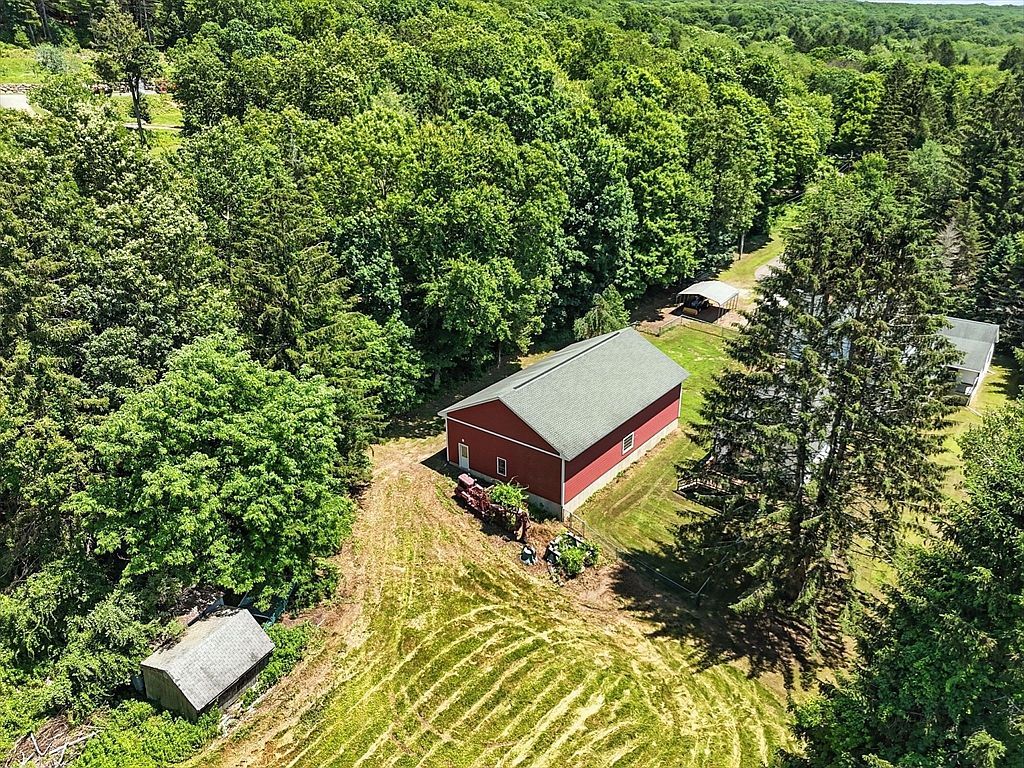 285 Lower Hampden Rd Monson, MA 01057 - Thumbnail 3