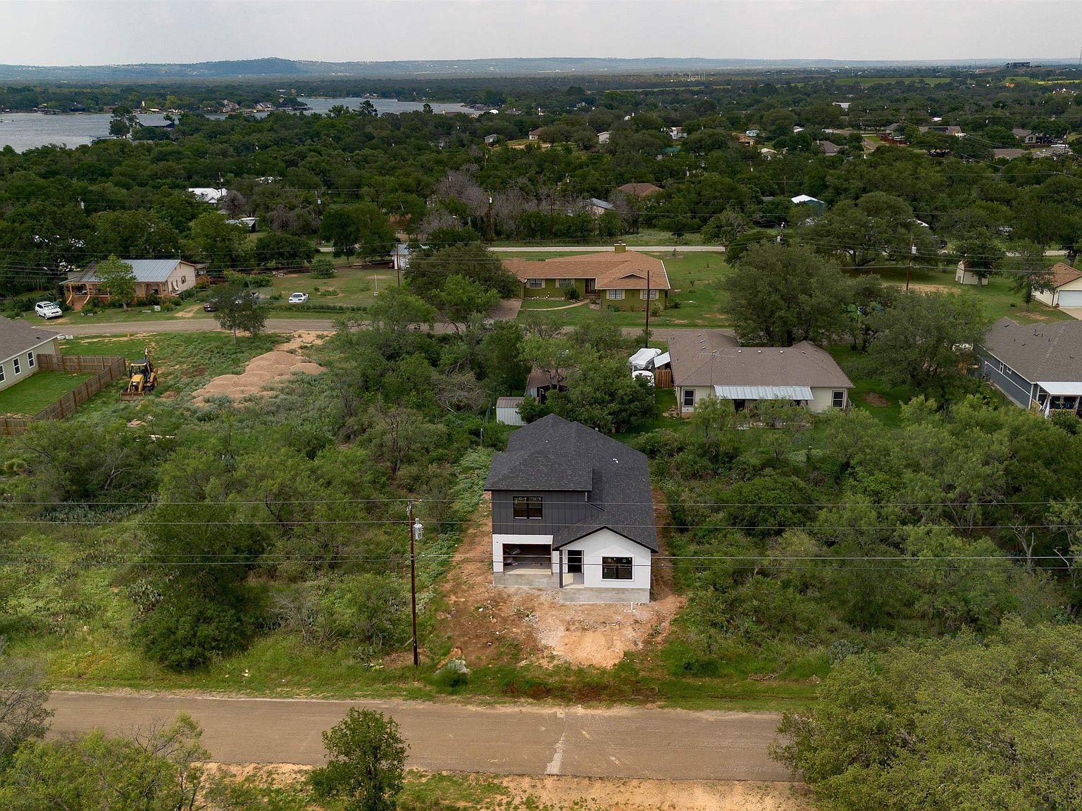 212 Southwood Dr Marble Falls, TX 78654 - Thumbnail 3