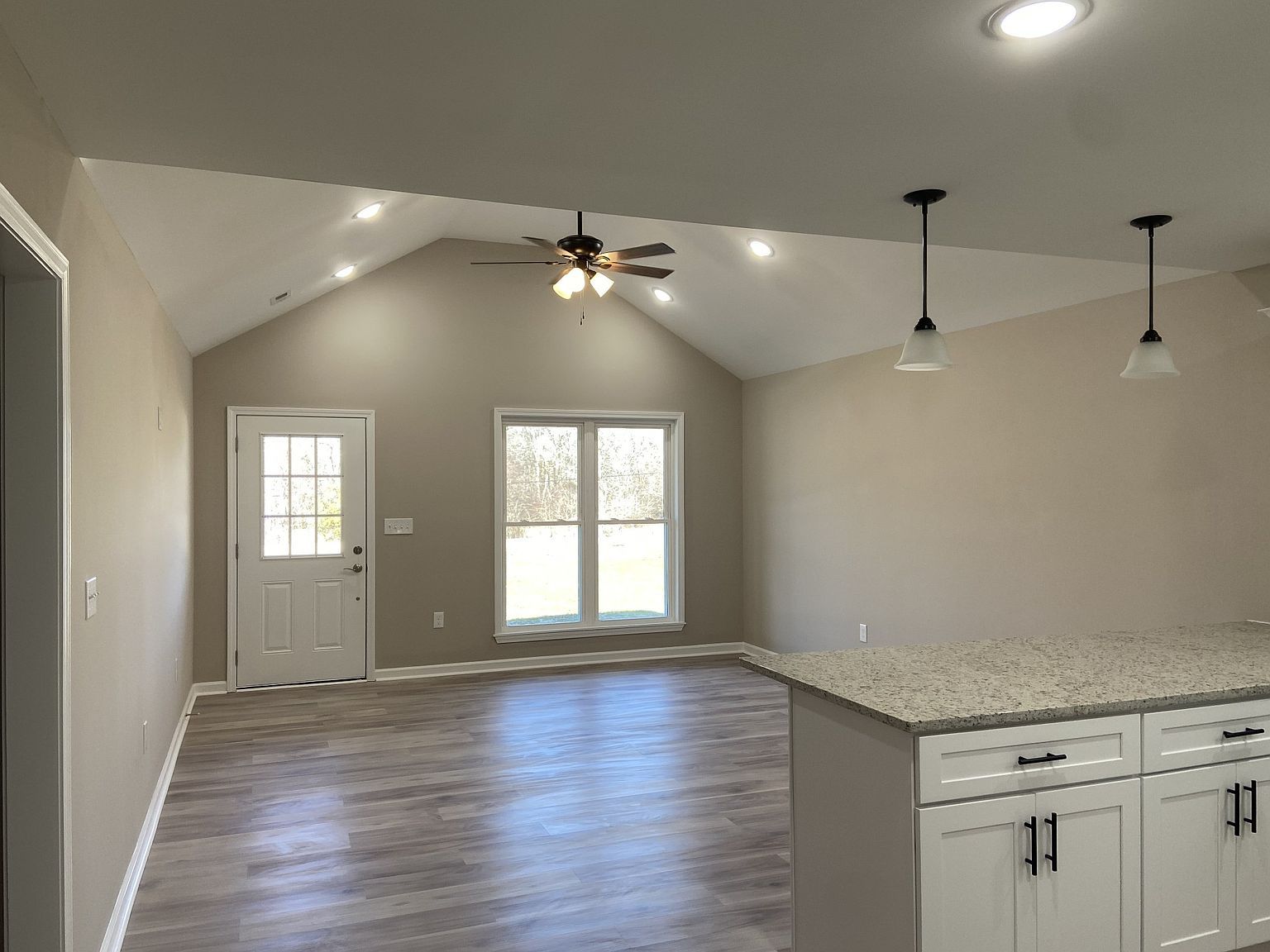 1802 Parkview Ter LOT 5 Pulaski, TN 38478 - Thumbnail 3