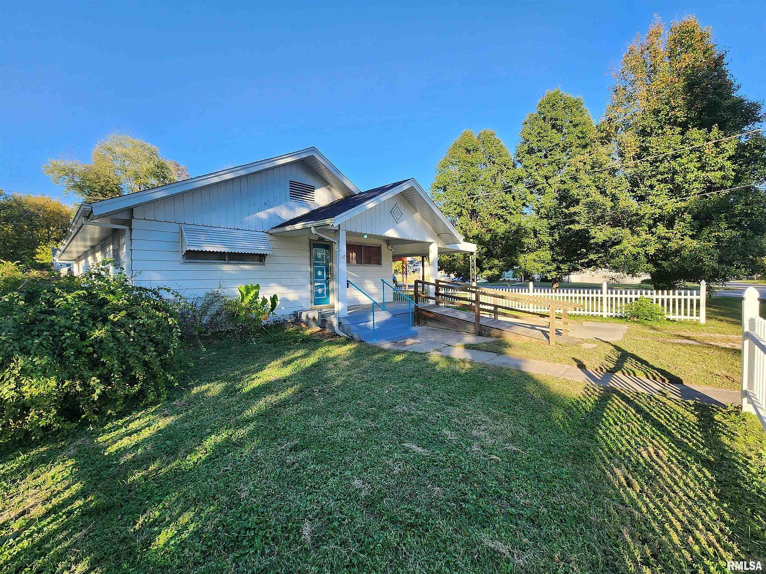 2308 Alexander St Murphysboro, IL 62966 - Thumbnail 3