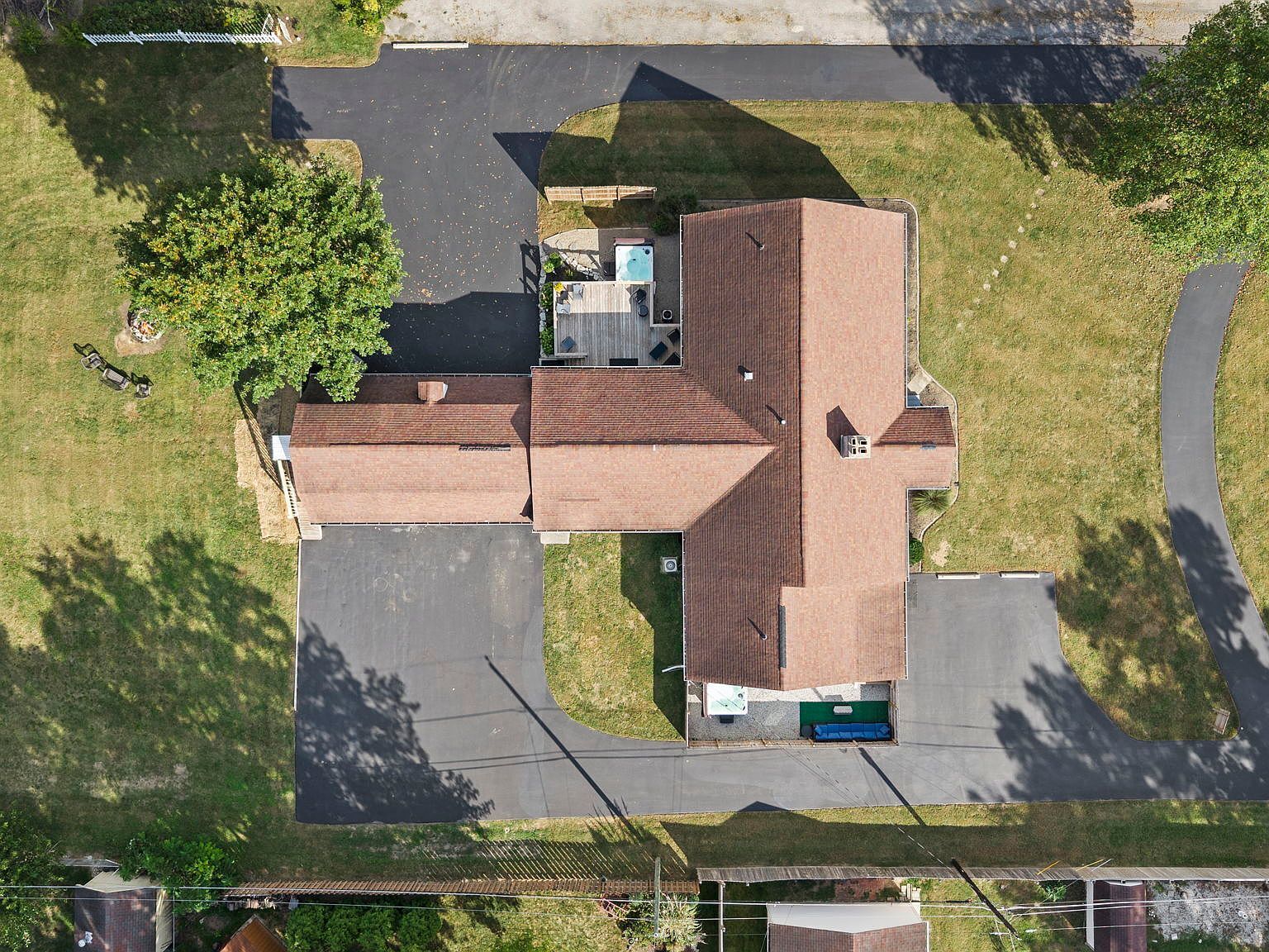 7918 E 10th St Indianapolis, IN 46219 - Thumbnail 3