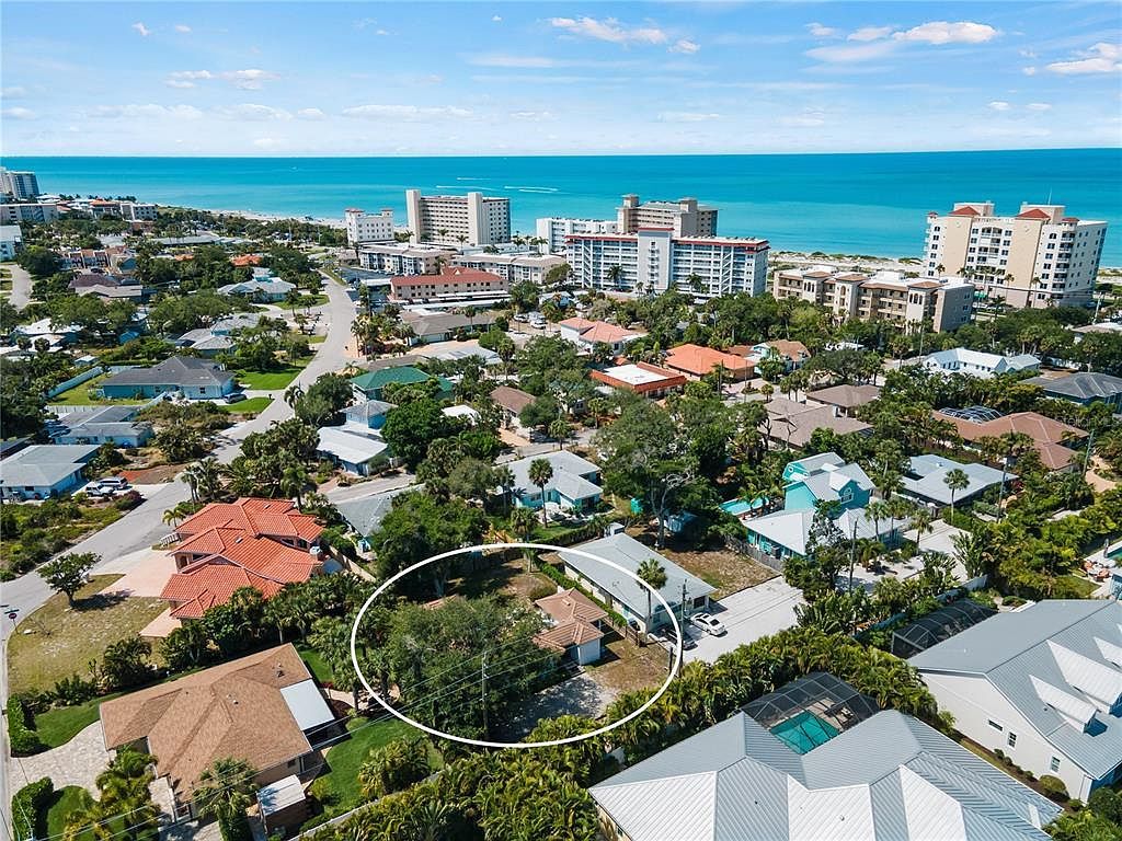 803 Higel Dr Venice, FL 34285 - Thumbnail 3