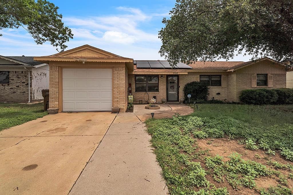 2108 Cecilia St Big Spring, TX 79720 - Thumbnail 3