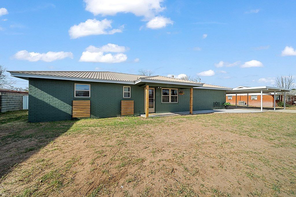 17 Meadowbrook Dr Coahoma, TX 79511 - Thumbnail 3