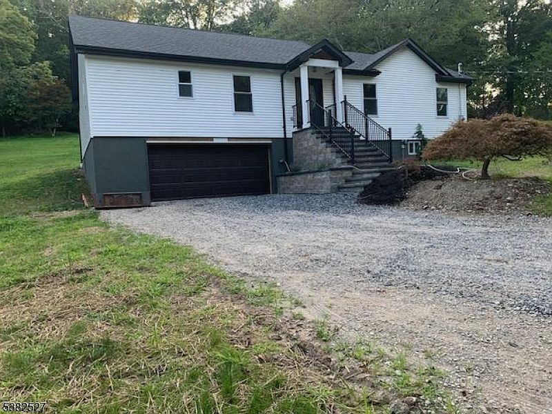 43 Rockport Rd Wantage, NJ 07461 - Thumbnail 3