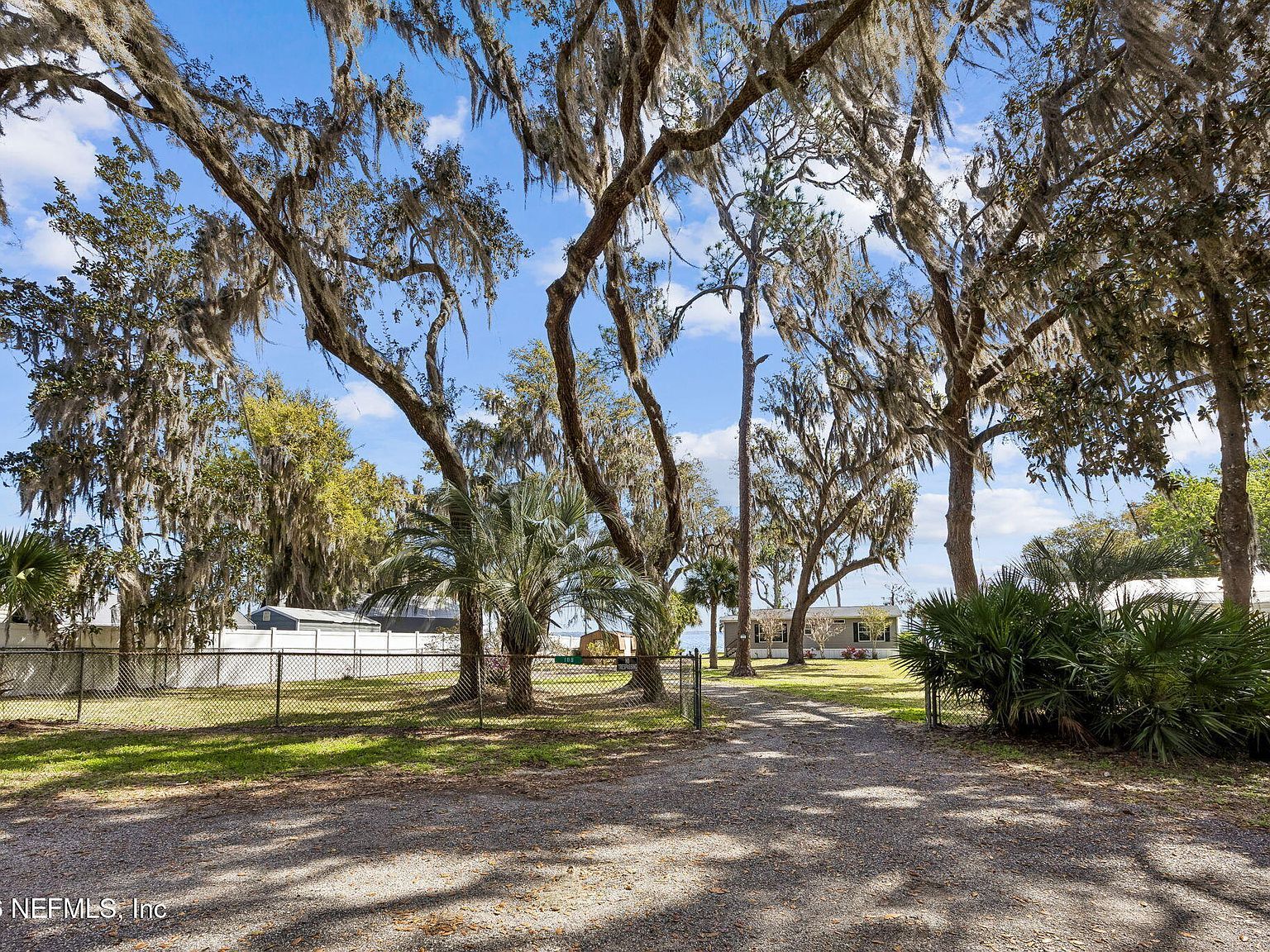 108 Sandra Ln Crescent City, FL 32112 - Thumbnail 3