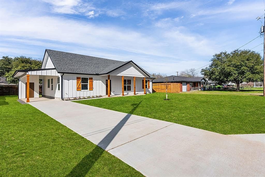 412 Persimmon St Bastrop, TX 78602 - Thumbnail 3