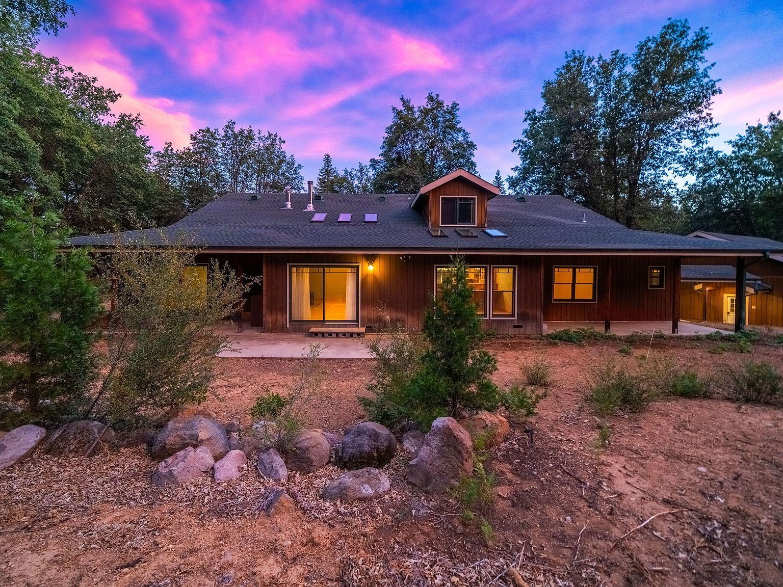 729 Dogwood Ln McCloud, CA 96057 - Thumbnail 3