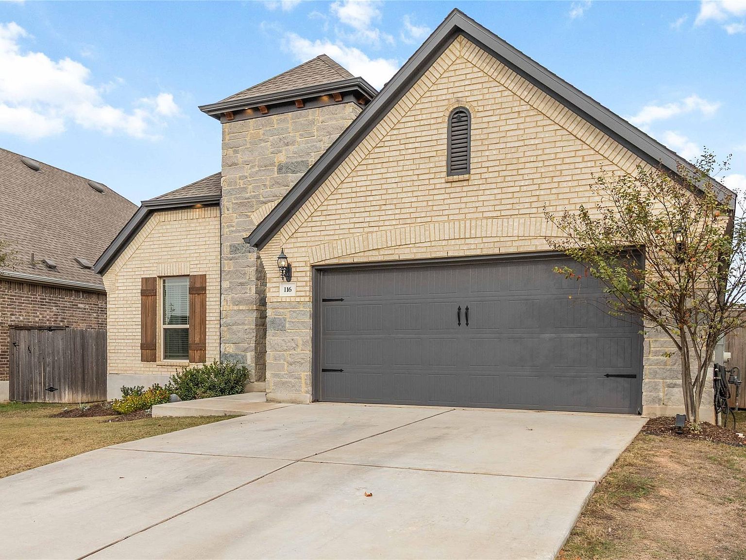 116 Acacia Pass Bastrop, TX 78602 - Thumbnail 3