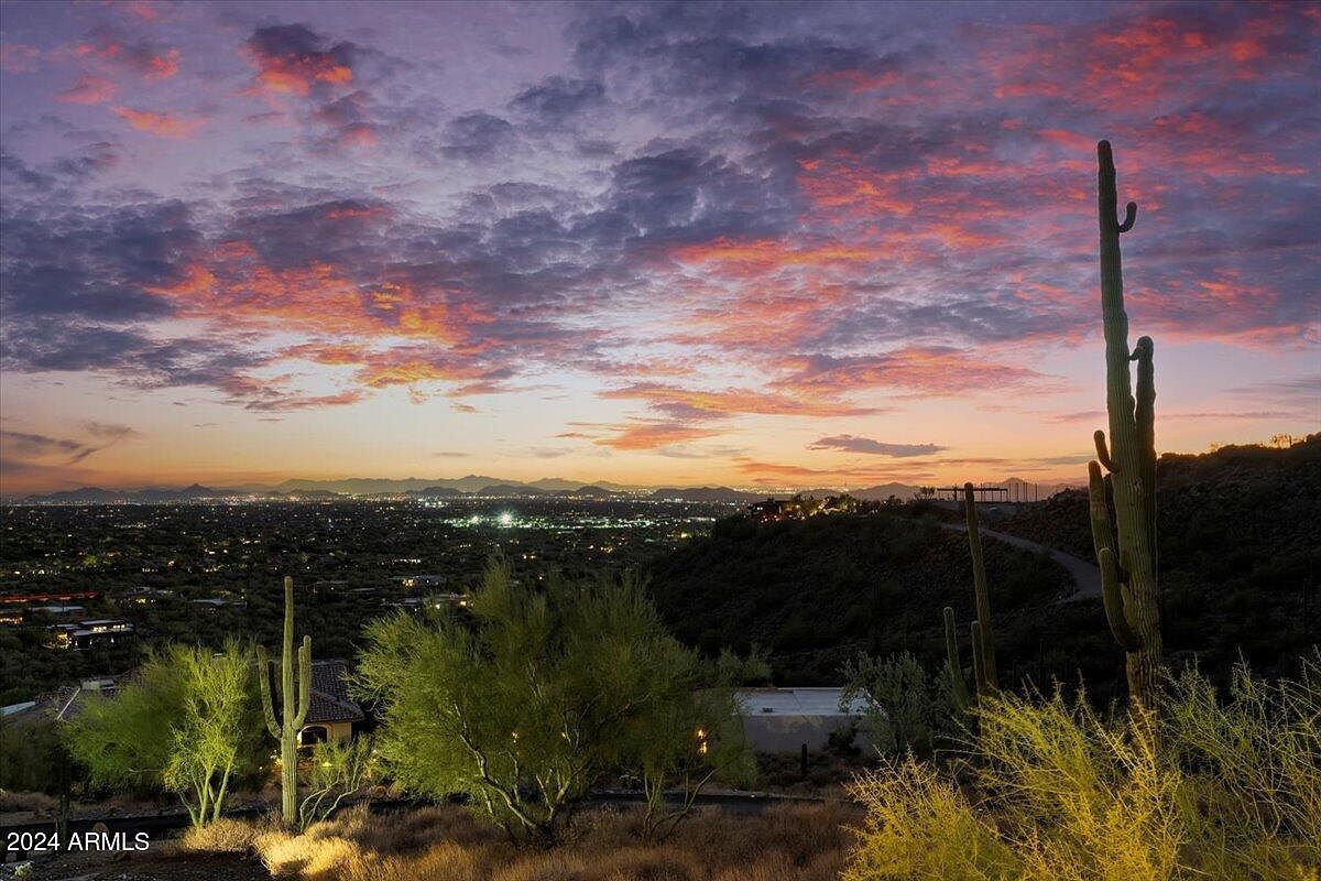 6432 E El Sendero Rd Carefree, AZ 85377 - Thumbnail 3