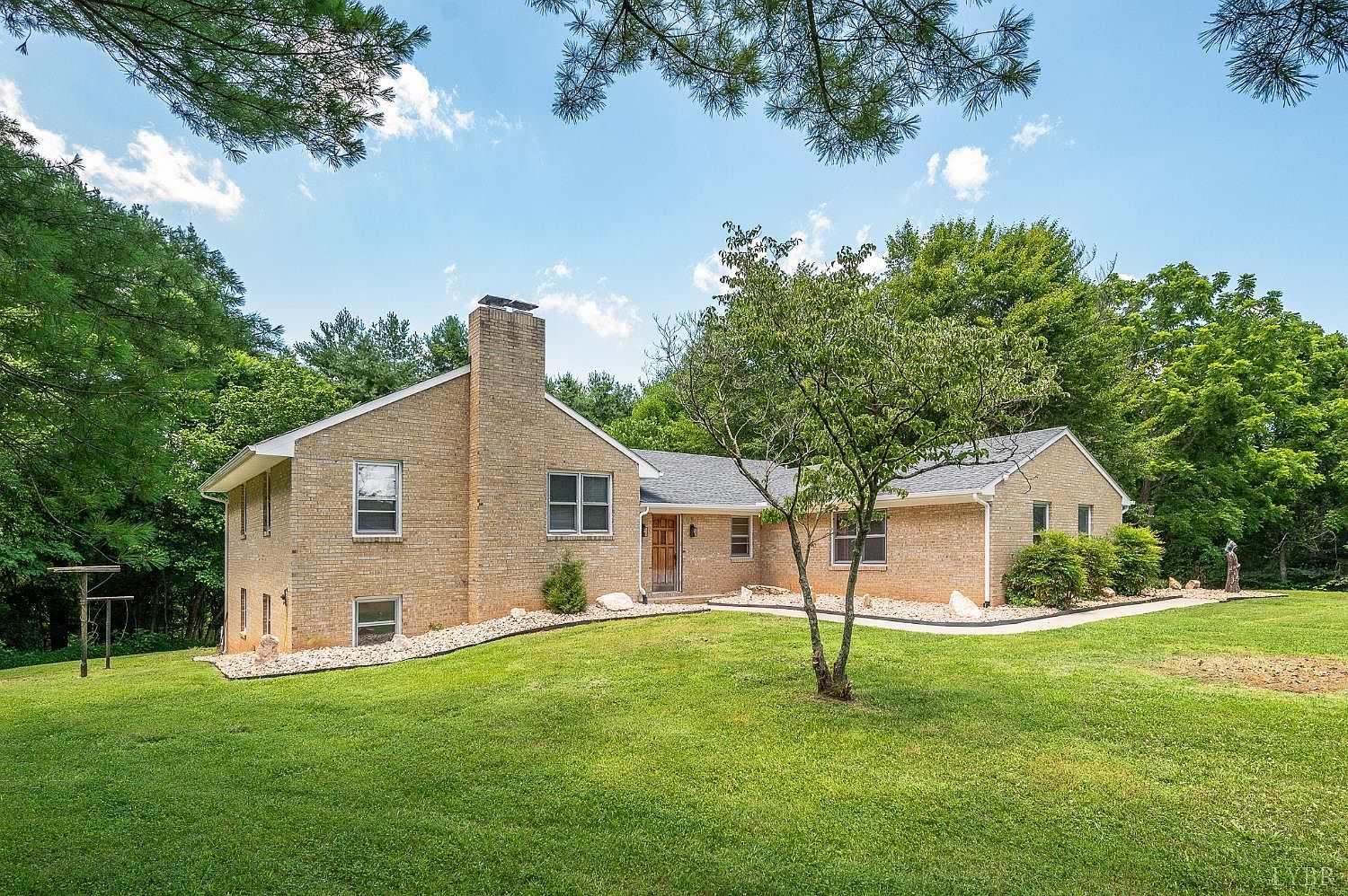 1655 Wingfield Dr Goode, VA 24556 - Thumbnail 3