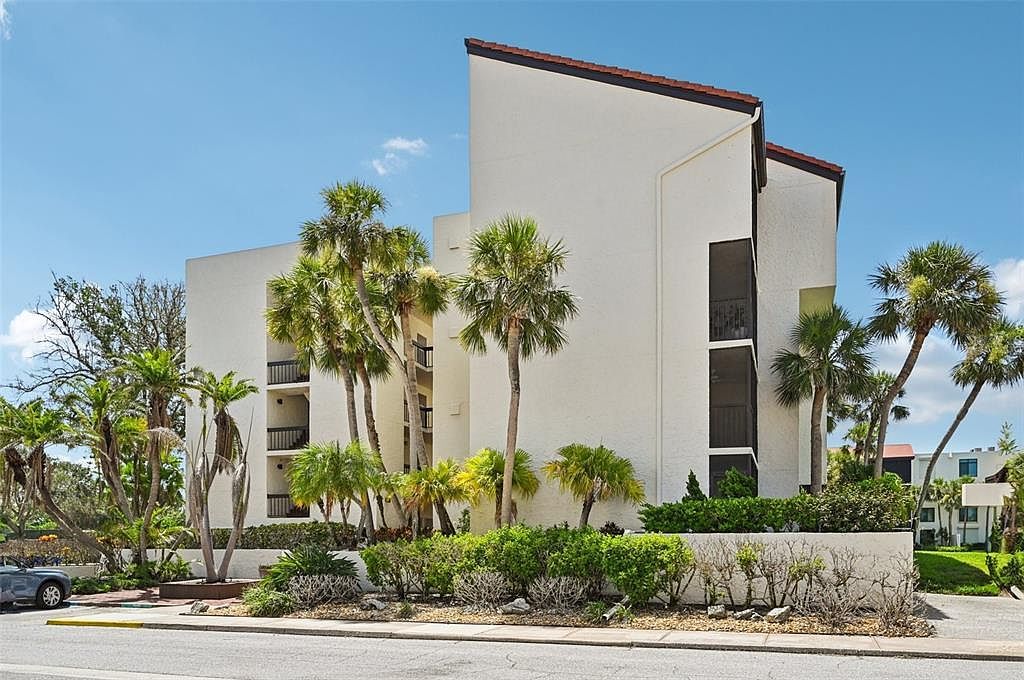 1975 Gulf Of Mexico Dr #G4-308 Longboat Key, FL 34228 - Thumbnail 3