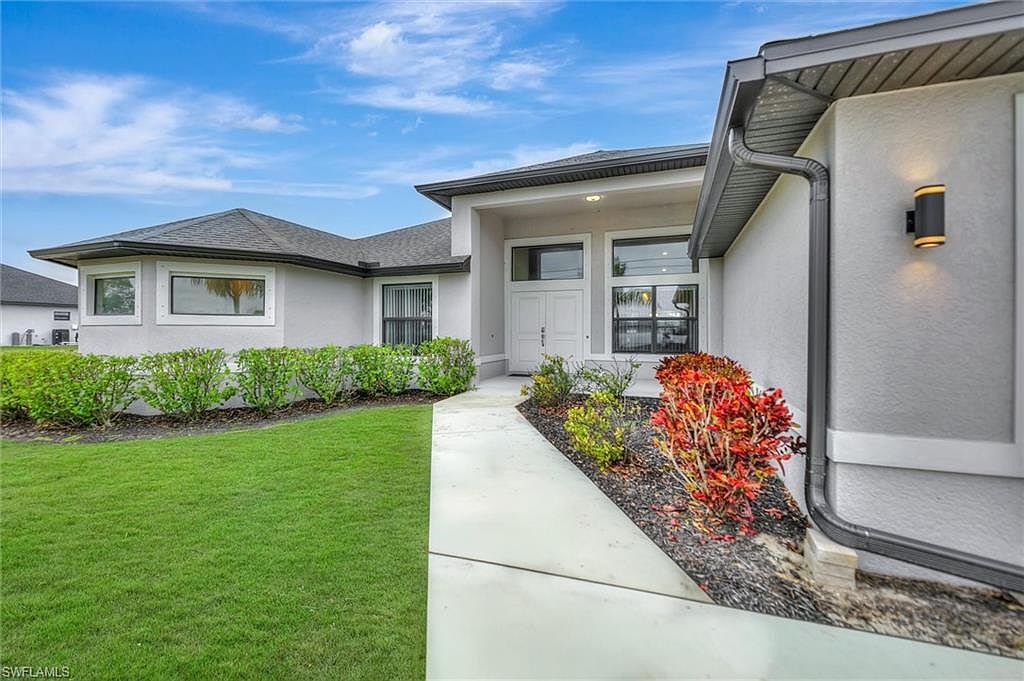 2534 SW 17th Ave Cape Coral, FL 33914 - Thumbnail 3