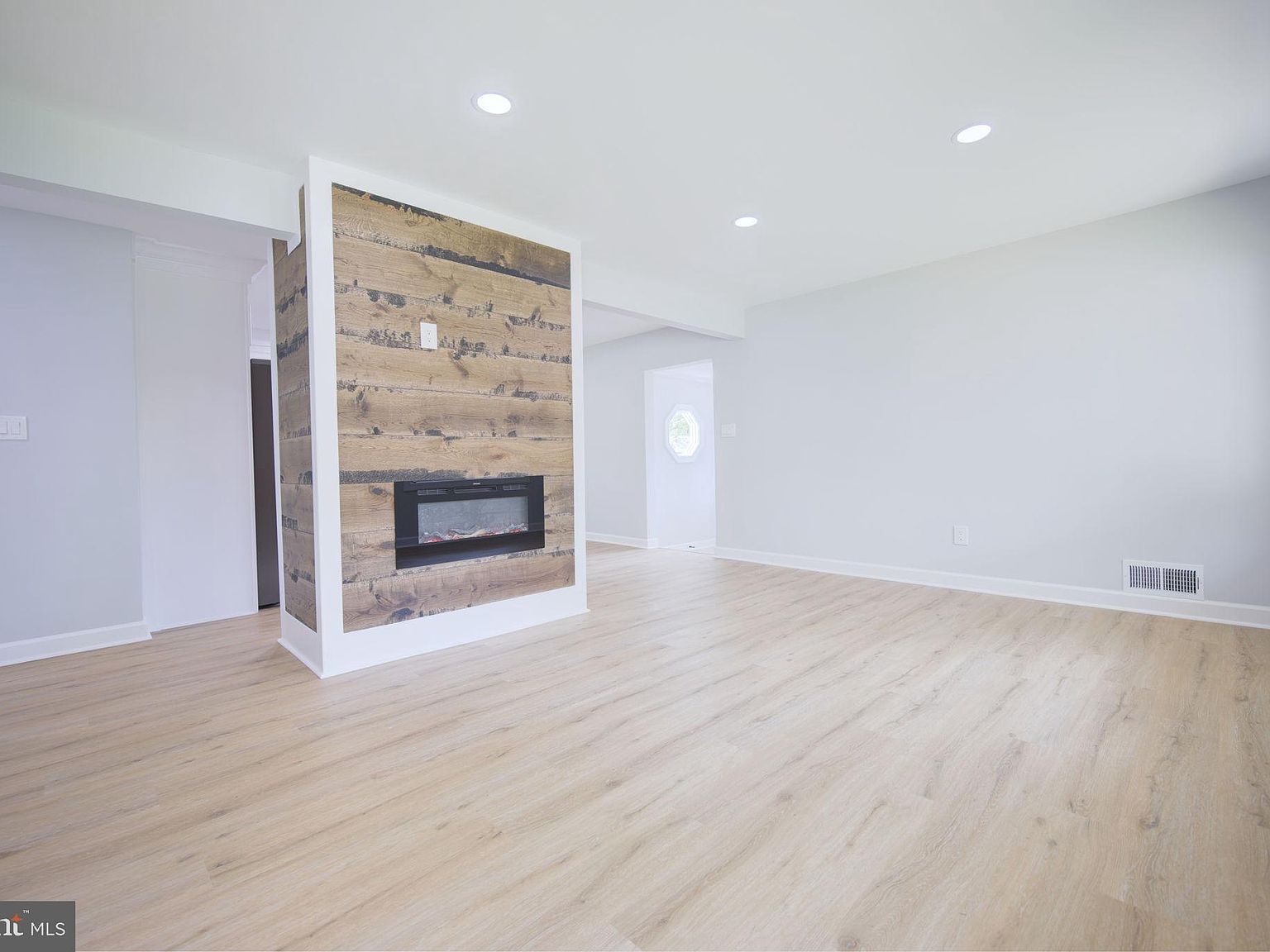 202 Nimitz Ave Rockville, MD 20851 - Thumbnail 3