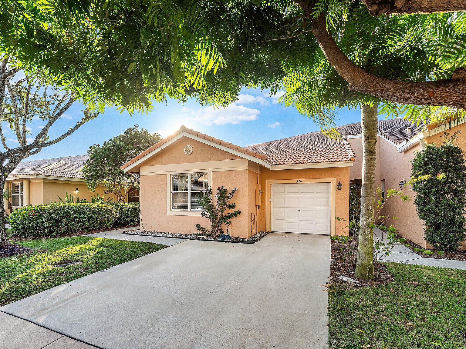 370 Coral Trace Ln Delray Beach, FL 33445 - Thumbnail 3