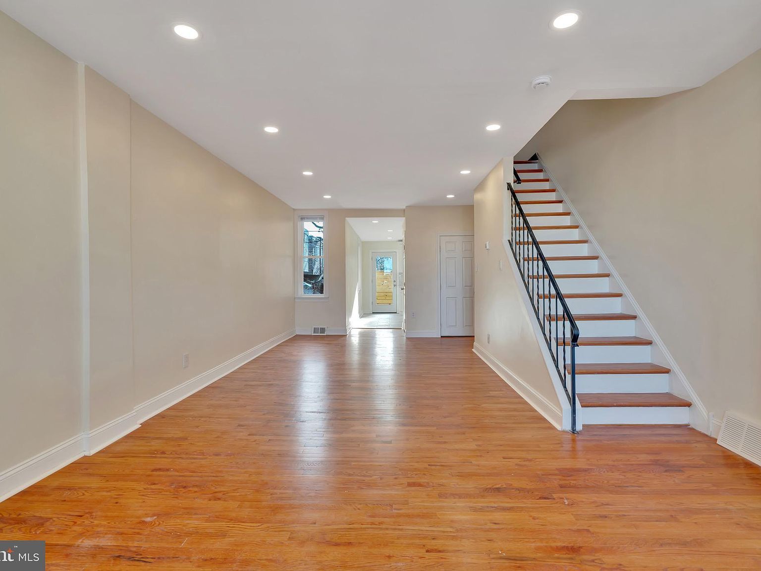 5726 Walnut St Philadelphia, PA 19139 - Thumbnail 3